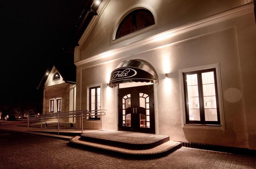 Pokoje Felix Slupsk Exterior photo