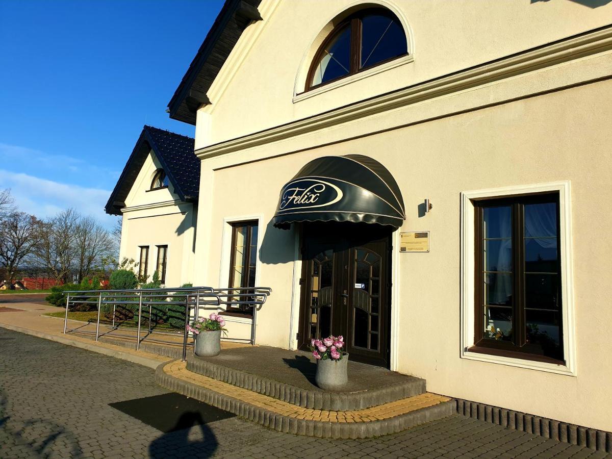 Pokoje Felix Slupsk Exterior photo